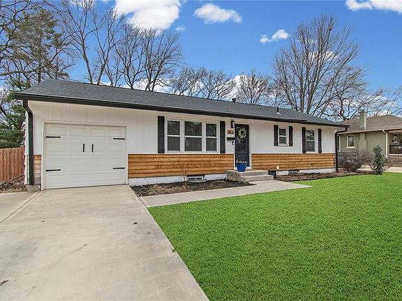 3rd image of 7400 W 65th St