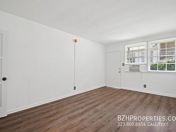 2nd image of 4010 Los Feliz Blvd APT 7