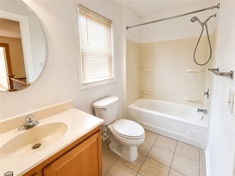 1736 Portland Ave — Photo 8