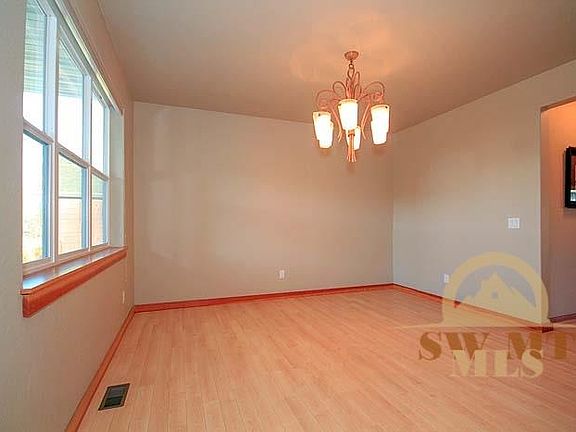 5th image of 3014 Lily Dr