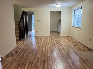 2915 Autumnwood Dr, Pittsburgh, PA