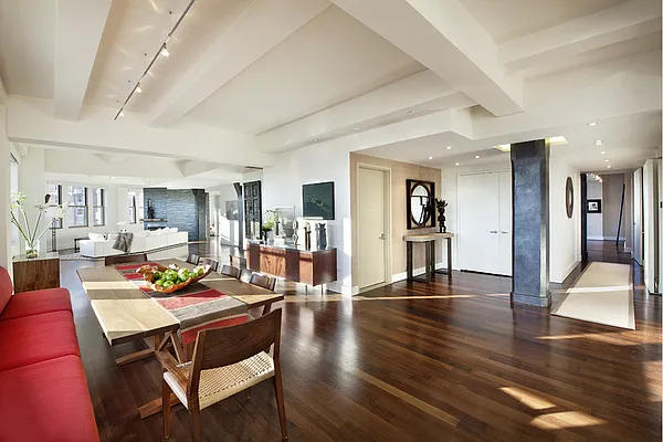 Sold by Stribling | media 7