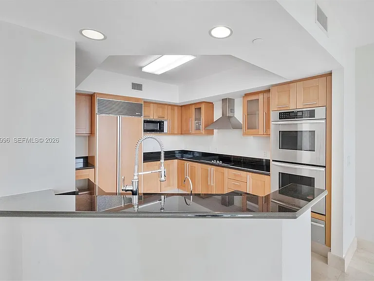 3301 NE 183rd St #1402 — Photo 10