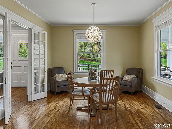 5th image of 398 Wilton Road West