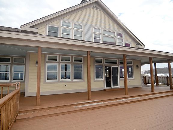 5th image of 734 Herrick Road