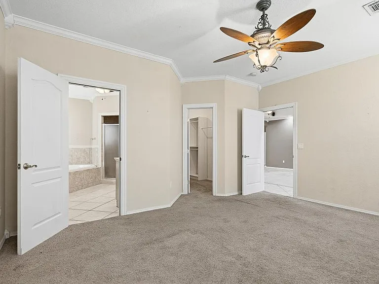 1717 Red Oak Dr — Photo 9