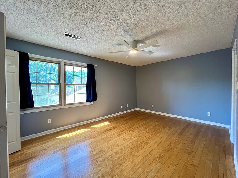 10417 Ravenbrook Ln — Photo 5