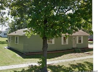 1001 Walnut St, Carthage, IL 62321