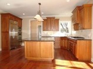 219 2nd St, Downers Grove, IL 60515