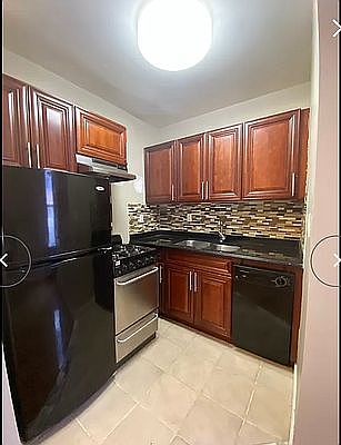 3rd image of 512 E 80th St APT 26
