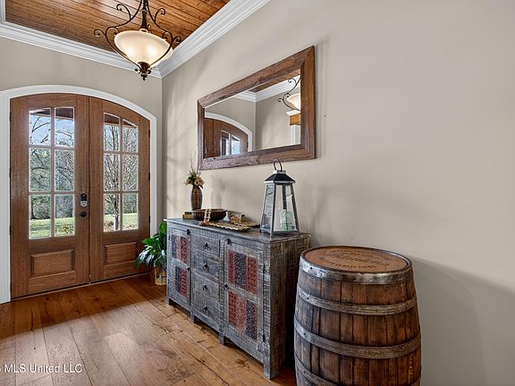 5th image of 1086 Stewart Mill Rd