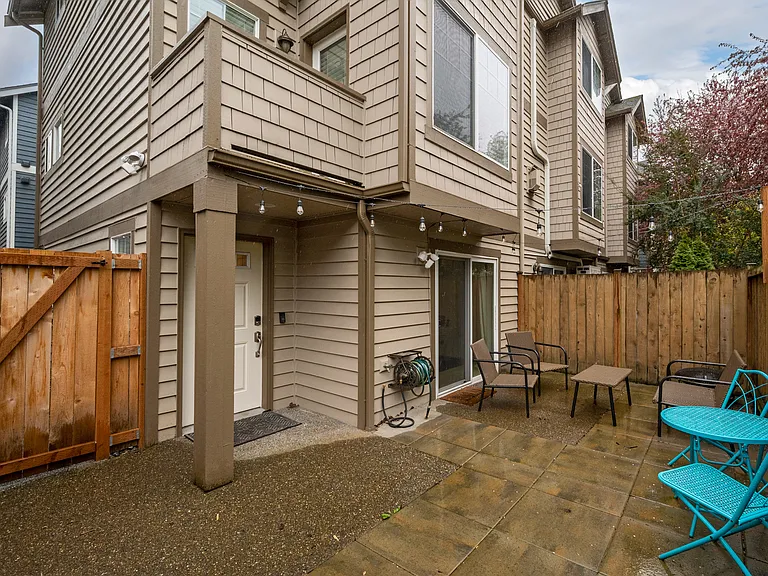 8509 Midvale Ave N #C — Photo 31