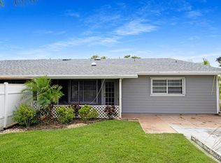 9015 SE Hobe Ridge Ave E, Hobe Sound, FL 33455