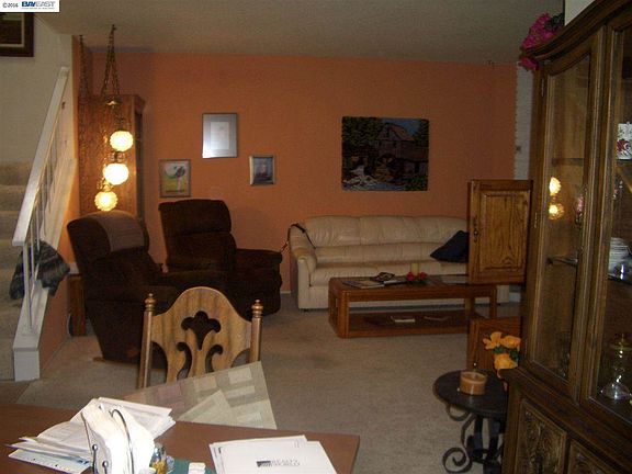 4th image of 2992 Wisteria Ln