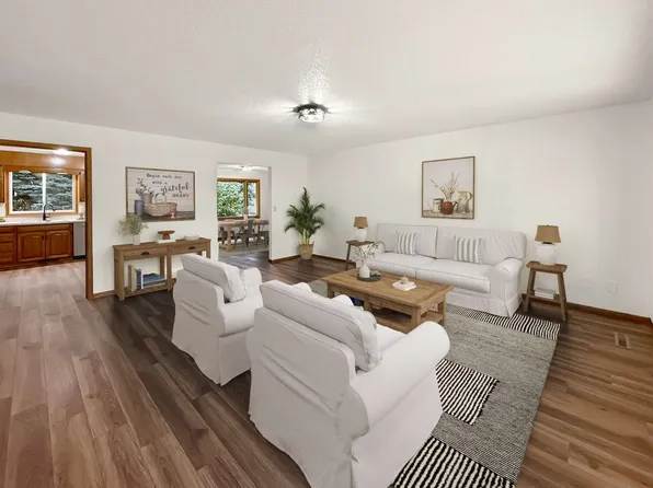 3231 1st St N, Fargo, ND 58102