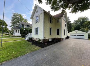 31 Belden Ave, Sodus, NY 14551