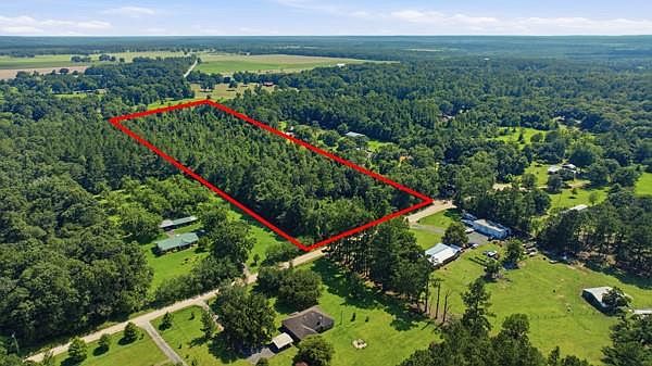 1st image of 10101 Lawrence Byrd Rd