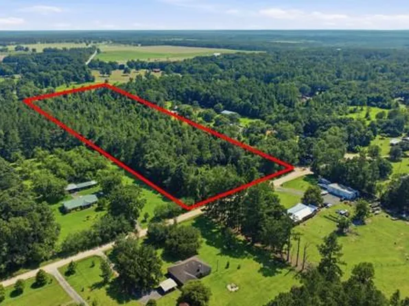 10101 Lawrence Byrd Rd, Chunchula, AL 36521
