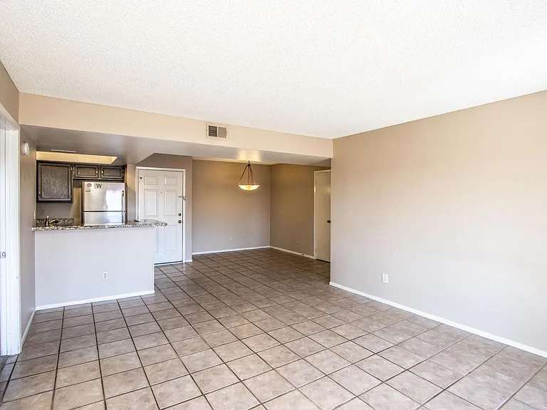 540 N May St #3143 — Photo 6