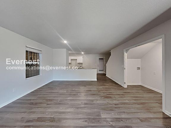 5th image of 4233 Park Ave