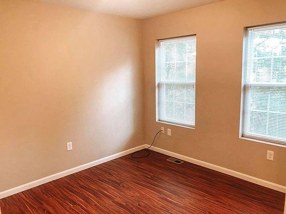 5th image of 1129 Auburn Ave #1129