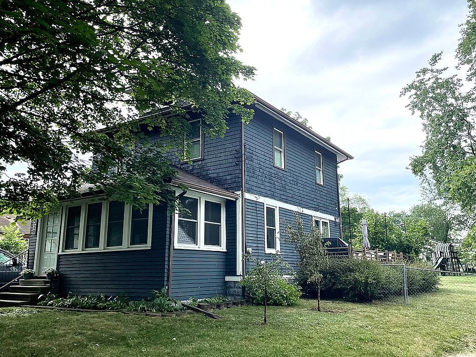 1st image of 2520 Benton Ave