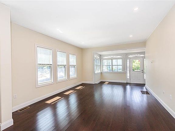 2nd image of 120 Jerome St #1
