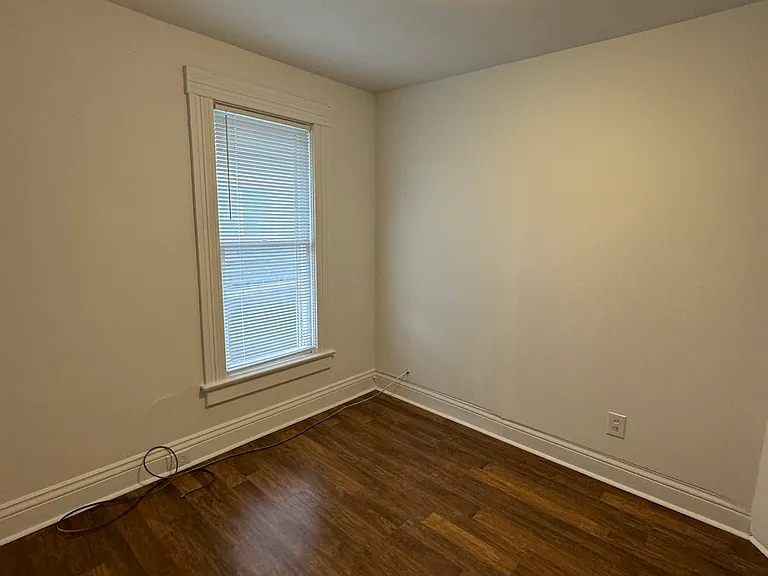 324 S Ashley St — Photo 3