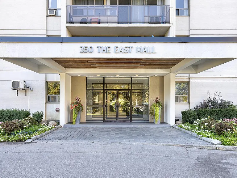 350 The East Mall — Photo 12