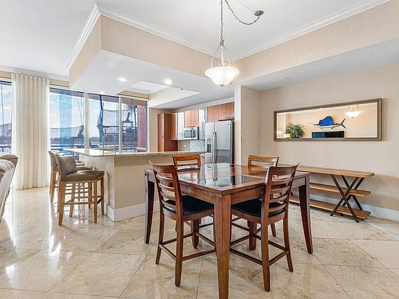 3rd image of 2640 Lake Shore Dr Unit 107