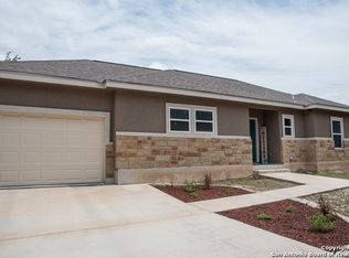 290 Rocky Ranch Rd, Canyon Lake, TX 78133