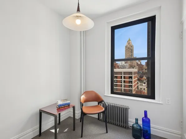 55 East 72nd Street image 6 of 13