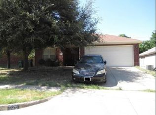 525 Gibson St, Cedar Hill, TX 75104
