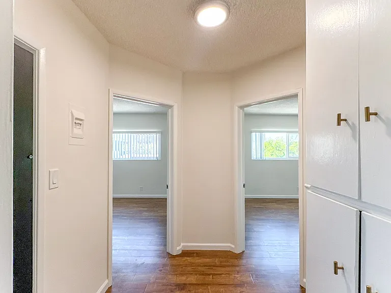 1644 Electric Ave #3 — Photo 11