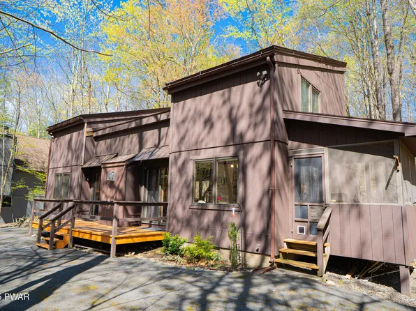 95 N Fairway Dr, Lake Ariel, PA 18436