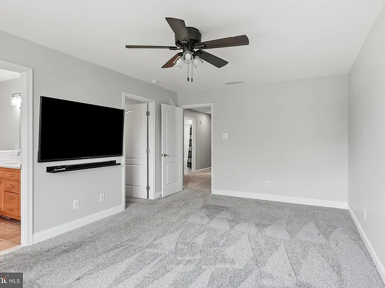 53 Overlook Dr — Photo 38