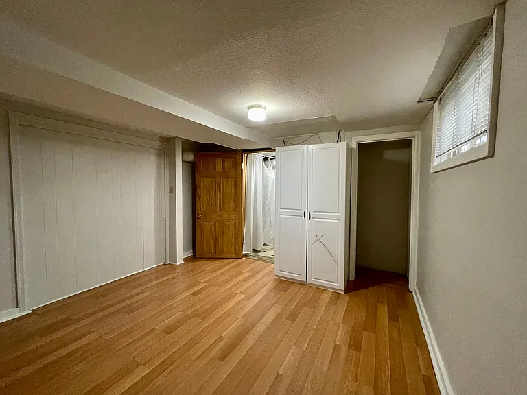 2231 S High St — Photo 26