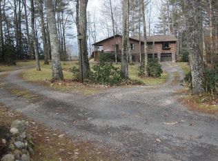 1412 Pedro Shoun Ln, Mountain City, TN 37683