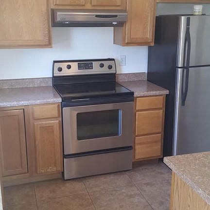 4th image of 3410 W Julie Dr Unit 1