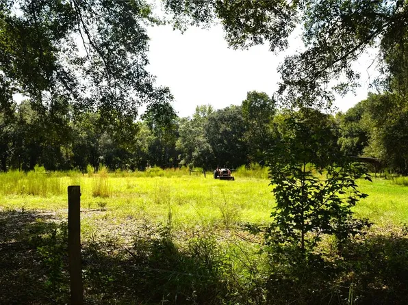 1002 HUG N FARM LANE, ZEPHYRHILLS, FL 33540