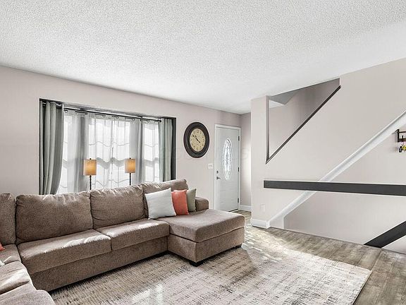 5th image of 7631 Flynnway Dr #137