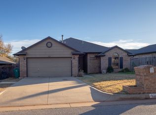 920 NW 168th St, Edmond, OK 73012