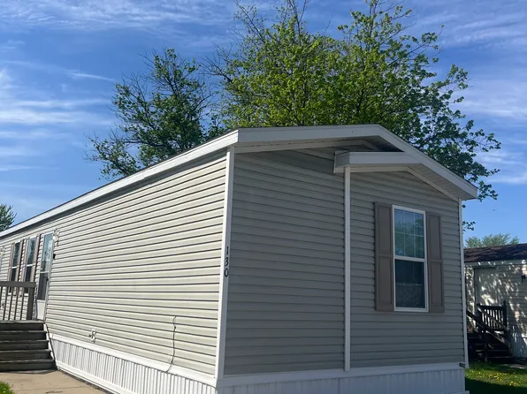 130 Carriage Ln, Sauk Village, IL 60411