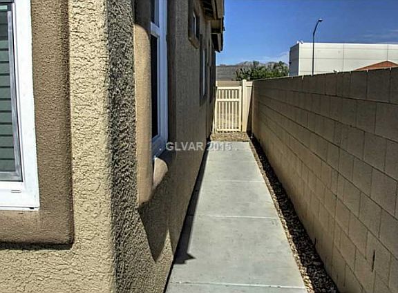 5th image of 4106 Beech Family St