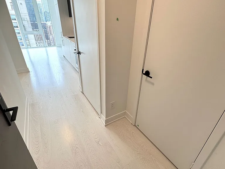 308 Jarvis St #1612 — Photo 7