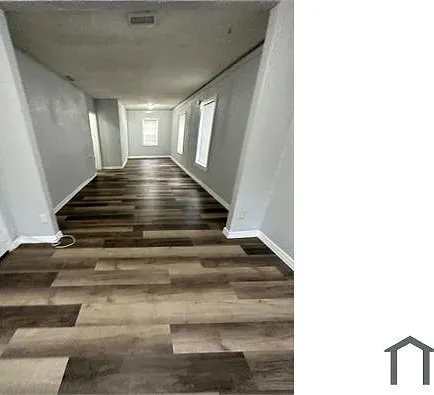 1823 E 24th St — Photo 22