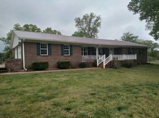 615 S Creek Rd, Big Sandy, TN 38221