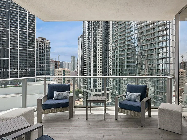 851 NE 1st Ave #1711 — Photo 3