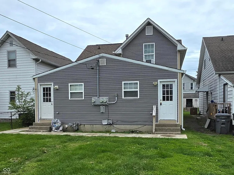 1952 Shelby St #B — Photo 8