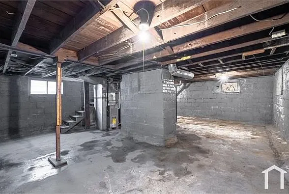 359 Clarendon Ave — Photo 15